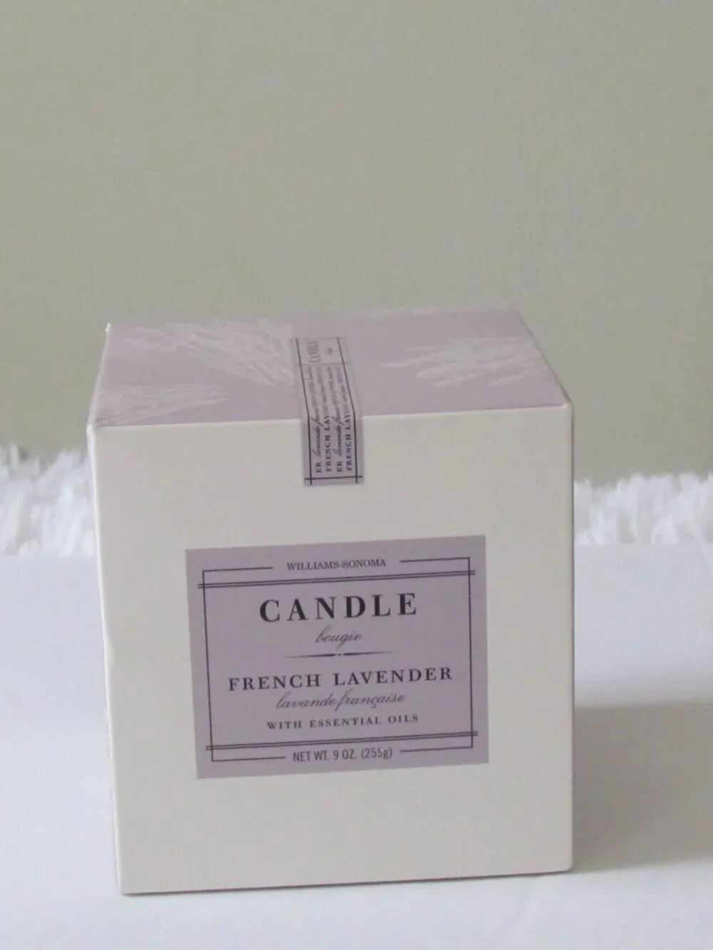 Williams-Sonoma French Lavender w/Essential Oils Candle 9 oz - NEW